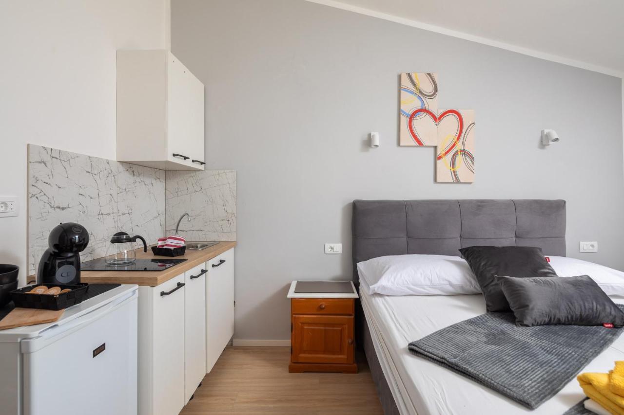 Beach Apartments Borovina Stanici Zewnętrze zdjęcie