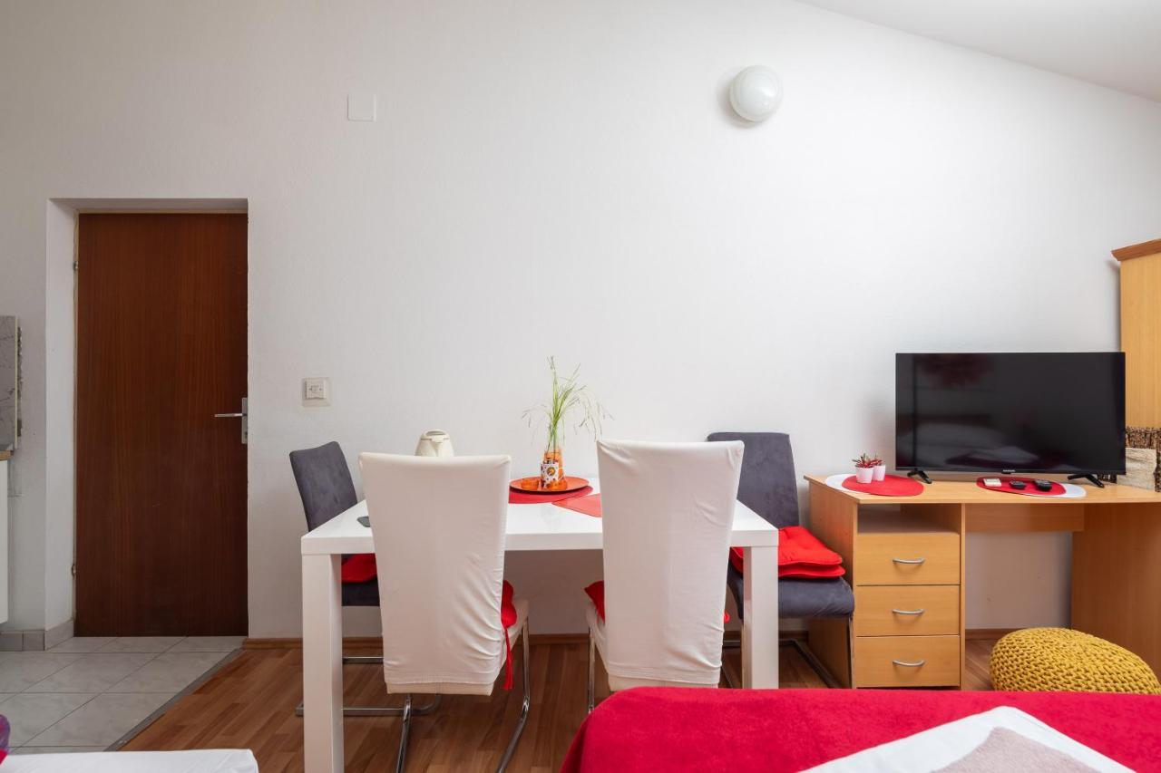 Beach Apartments Borovina Stanici Zewnętrze zdjęcie