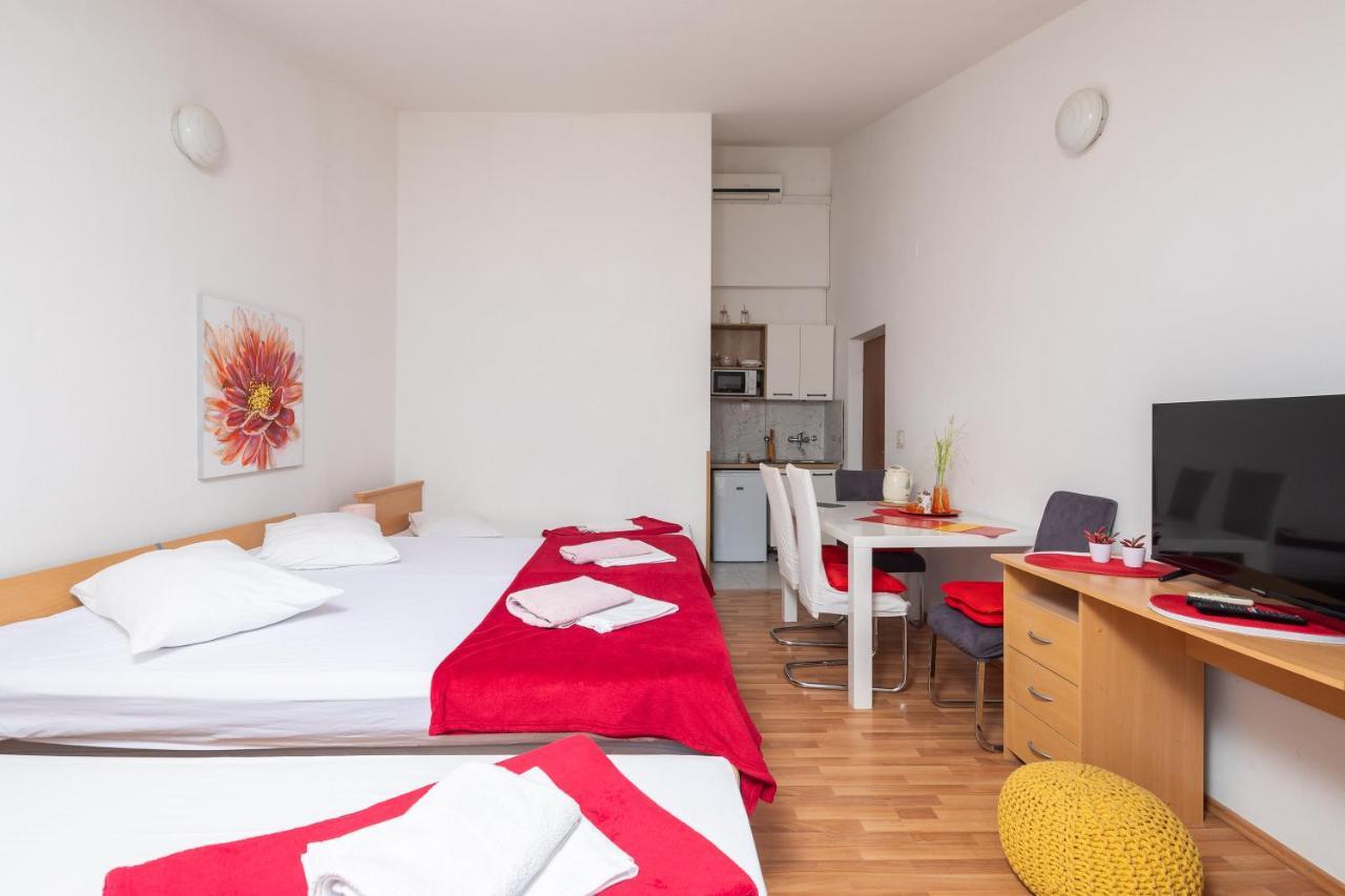 Beach Apartments Borovina Stanici Zewnętrze zdjęcie